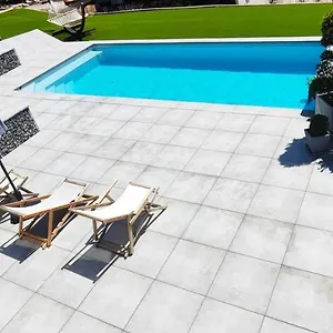 Vue Av Piscine Appartamento